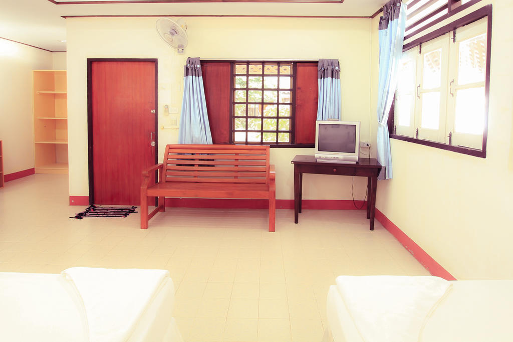 Marine Chaweng Beach Resort Bagian luar foto
