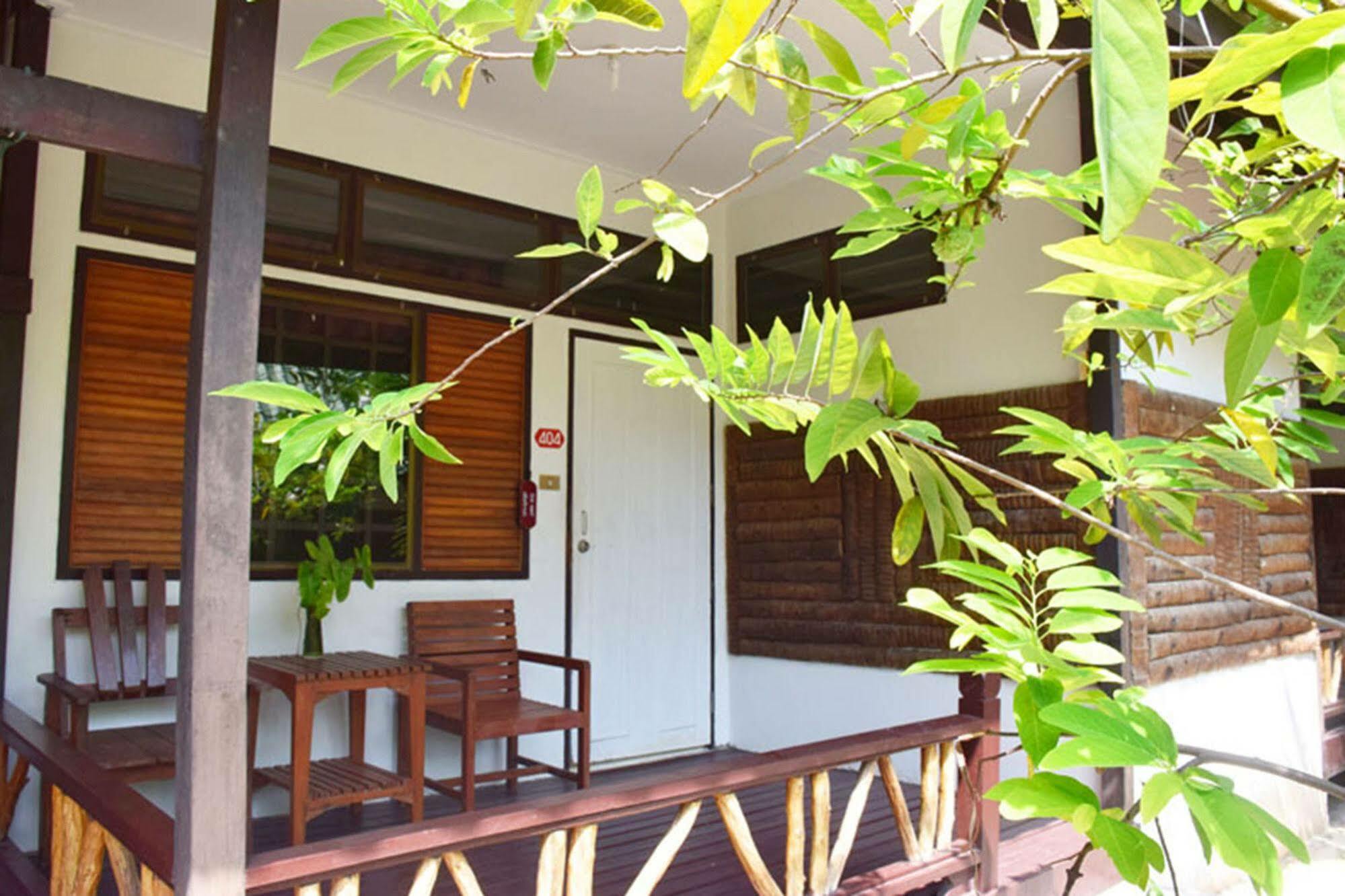 Marine Chaweng Beach Resort Bagian luar foto