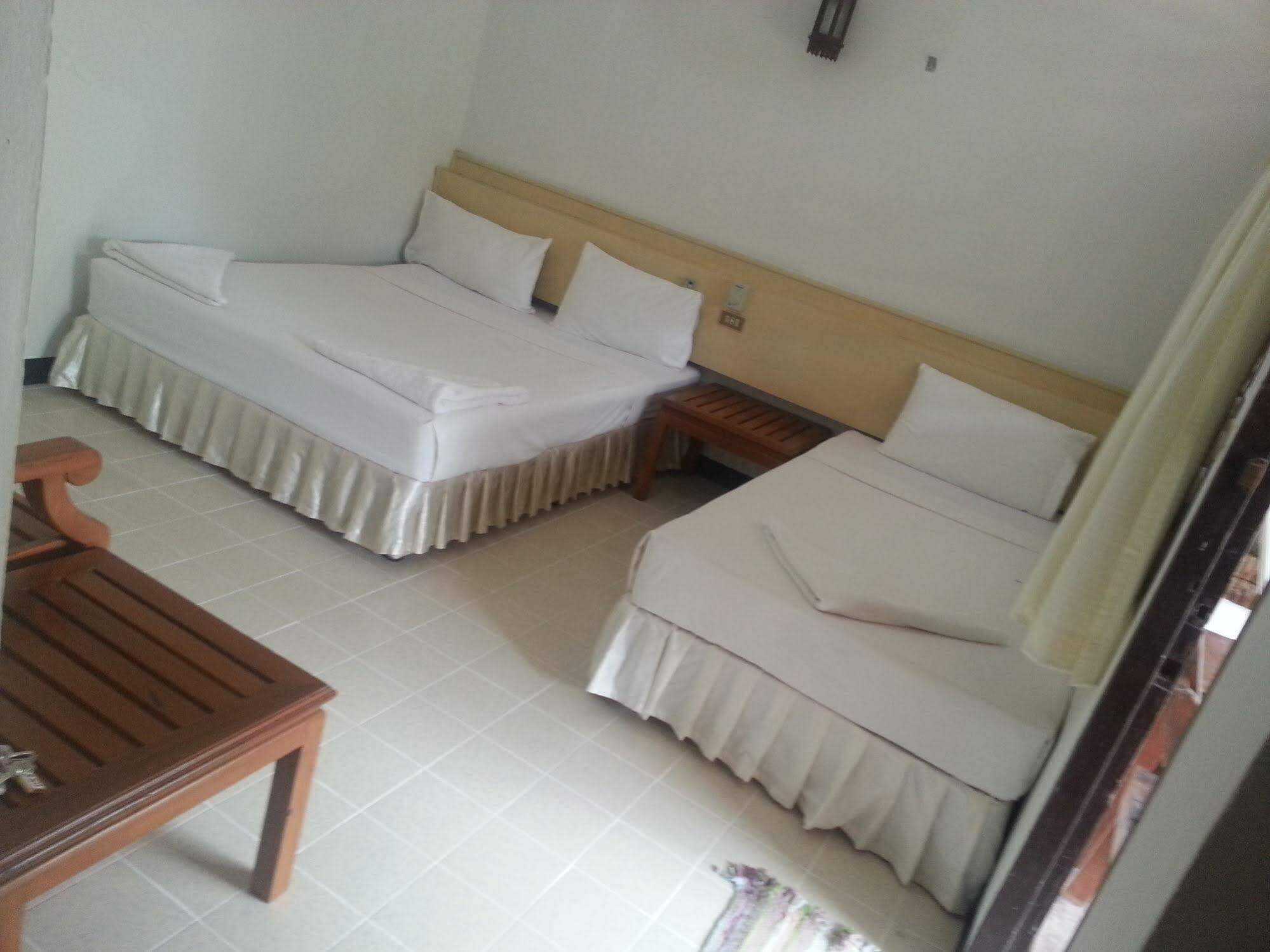 Marine Chaweng Beach Resort Bagian luar foto