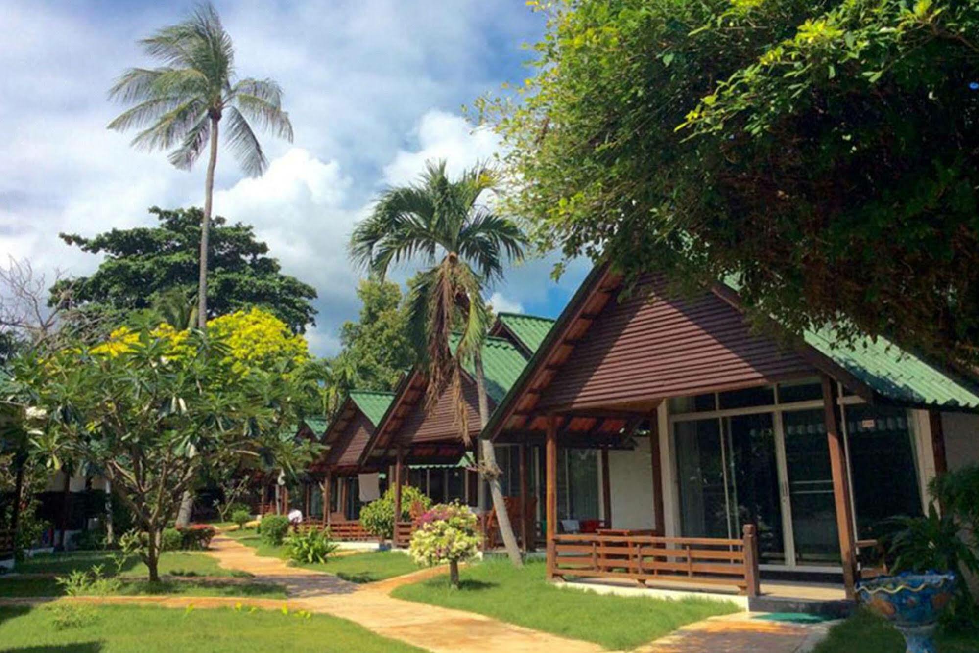 Marine Chaweng Beach Resort Bagian luar foto